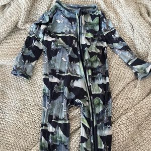 Posh Peanut footie! 6-9 months